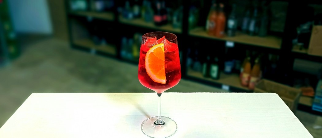 Crodino Spritz mocktail